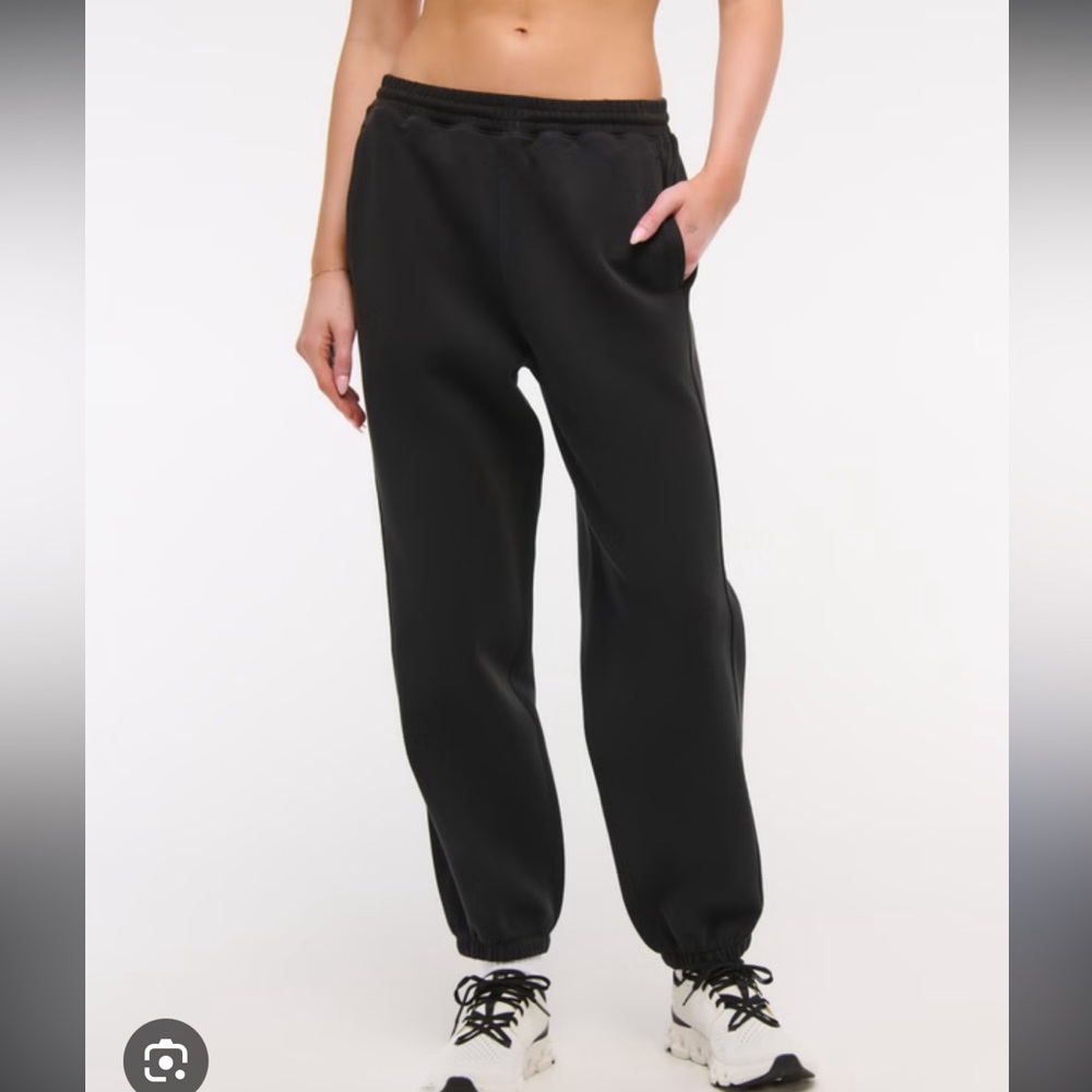 Abercrombie essential Sunday sweats TALL